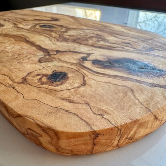 Hand Carved Olive Wood Serving Board with Natural Grain - Picture 3 of 4